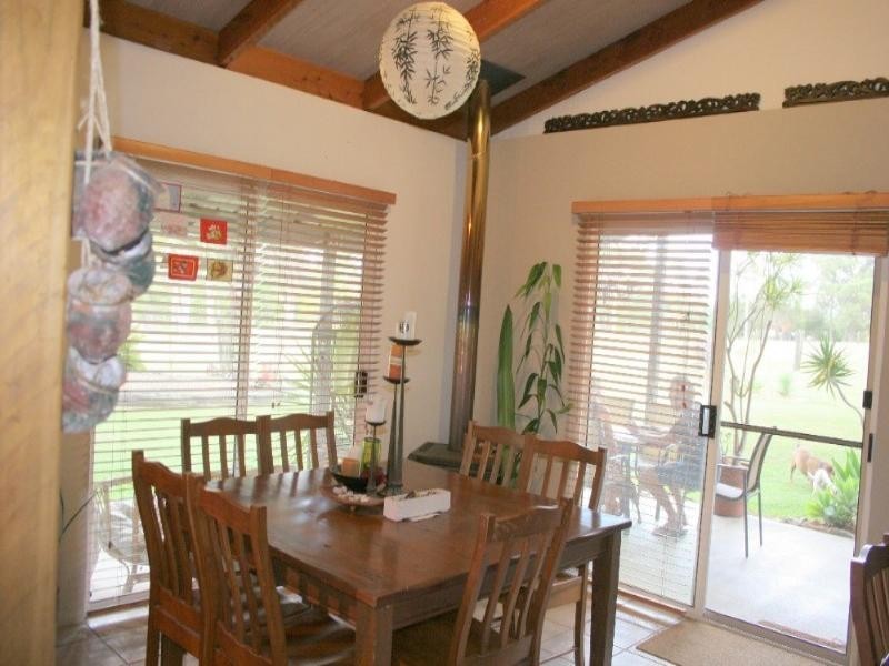 9 Jirrima Crescent, Cooroibah QLD 4565