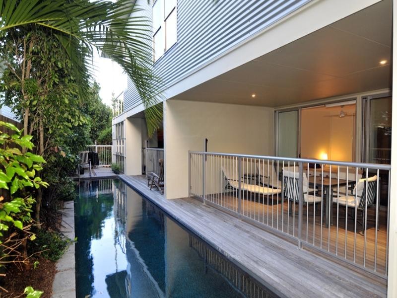 2/7 Weyba Street, Sunshine Beach QLD 4567