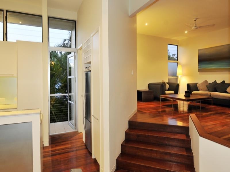 2/7 Weyba Street, Sunshine Beach QLD 4567
