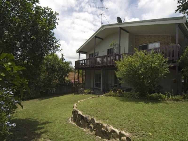 18 Bertrand Road, Sunrise Beach QLD 4567