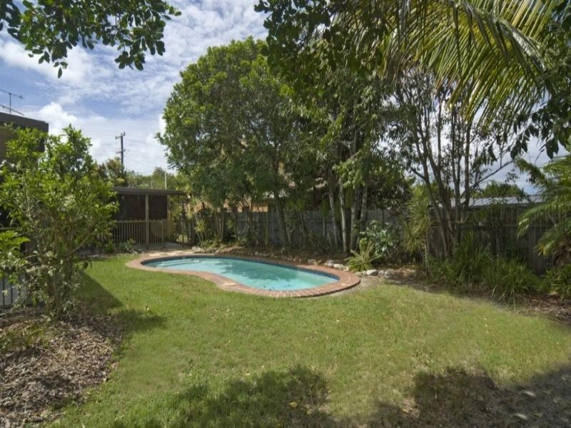 35 Dame Patti Drive, Sunrise Beach QLD 4567