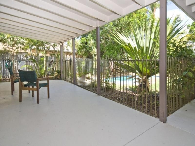 35 Dame Patti Drive, Sunrise Beach QLD 4567