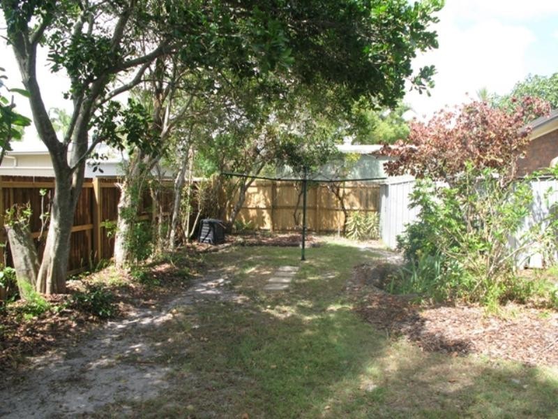 35 Dame Patti Drive, Sunrise Beach QLD 4567
