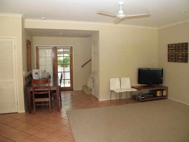 3/9 Lipton Street, Sunrise Beach QLD 4567