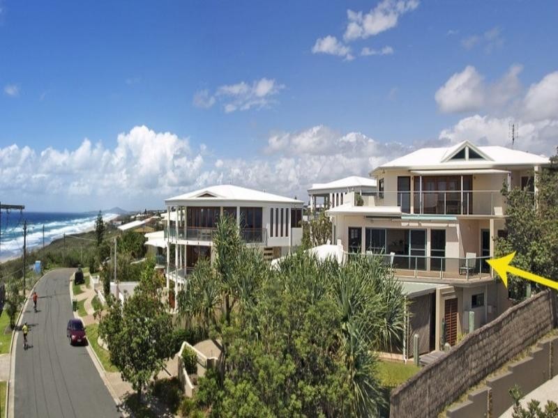 2/33 Tingira Crescent, Sunrise Beach QLD 4567