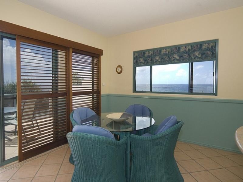 2/33 Tingira Crescent, Sunrise Beach QLD 4567