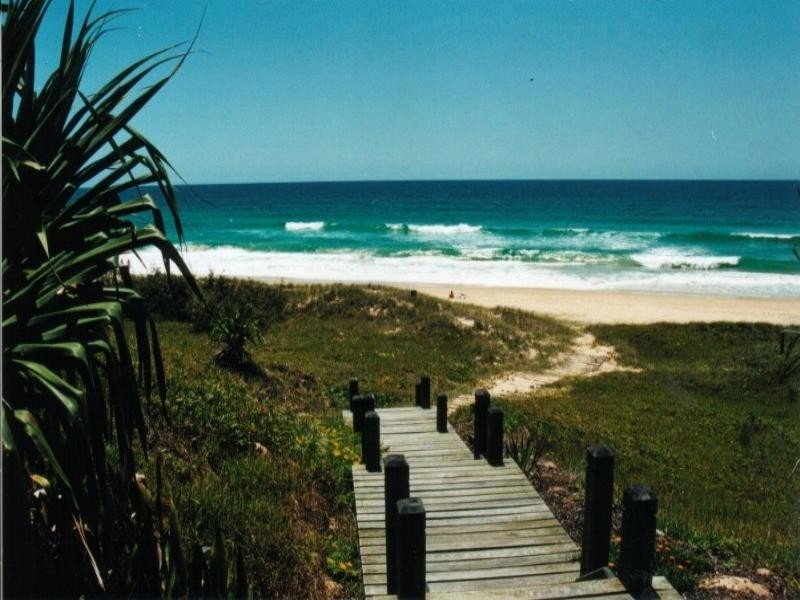 5 Woodlark Rise, Sunrise Beach QLD 4567