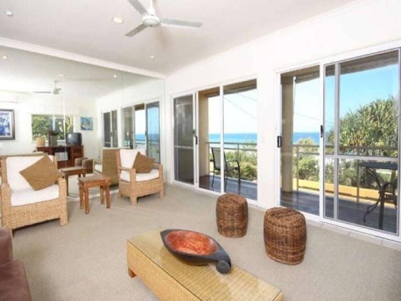 2/18 Corsair Crescent, Sunrise Beach QLD 4567