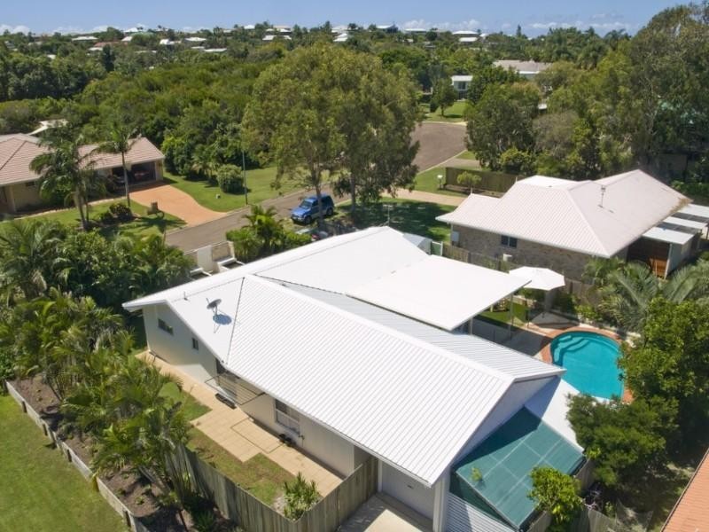 2 Reliance Place, Sunrise Beach QLD 4567