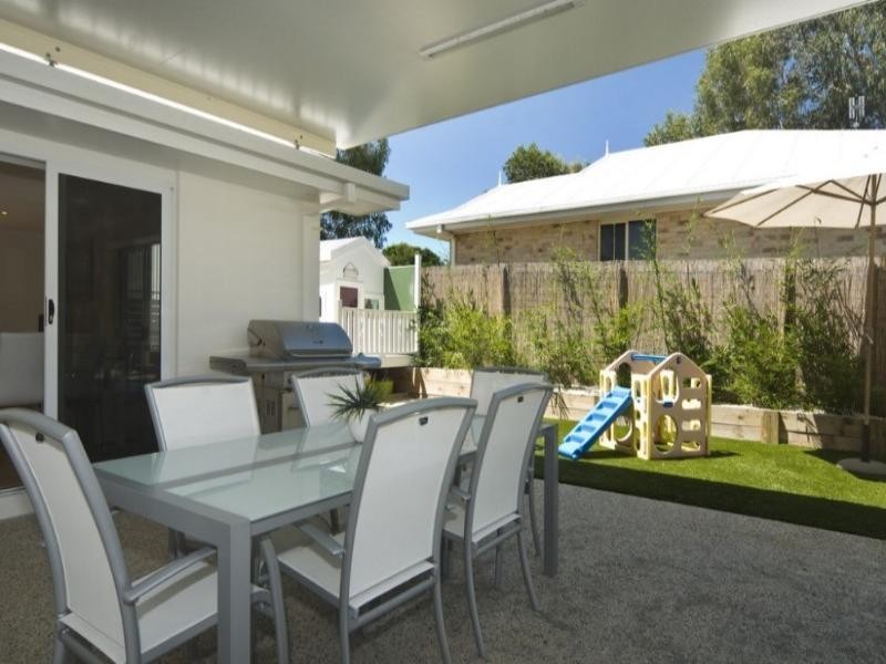 2 Reliance Place, Sunrise Beach QLD 4567