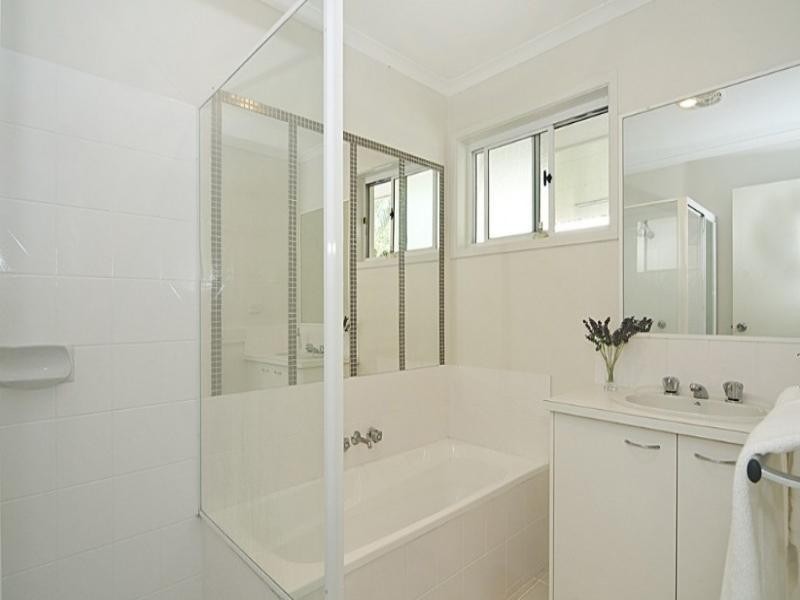 2 Reliance Place, Sunrise Beach QLD 4567