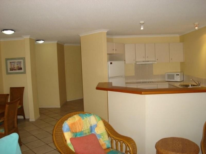 2/2 Park Crescent, Sunshine Beach QLD 4567