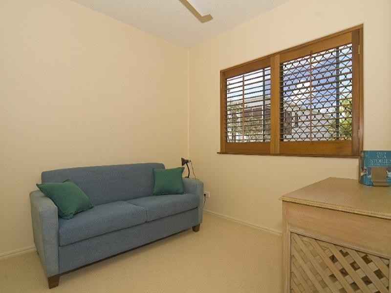 2/33 Tingira Crescent, Sunrise Beach QLD 4567