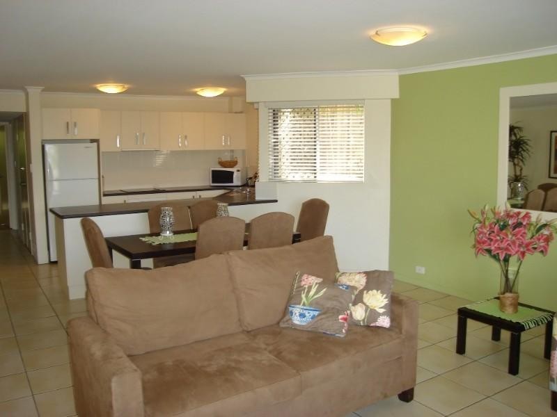 1/9 Pilchers Gap, Sunshine Beach QLD 4567