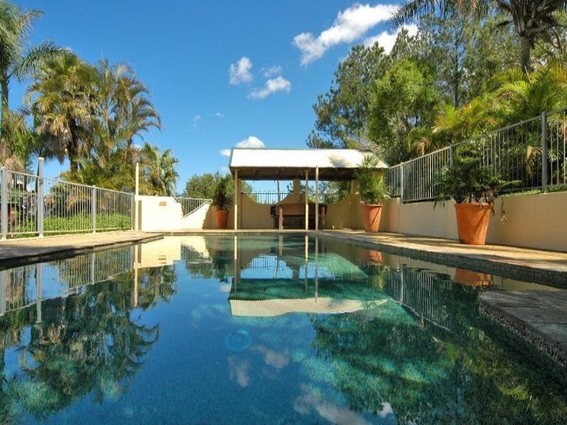 16 Hayward Road, Lake Macdonald QLD 4563