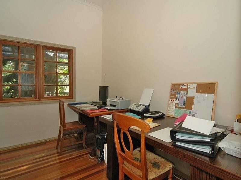 16 Hayward Road, Lake Macdonald QLD 4563