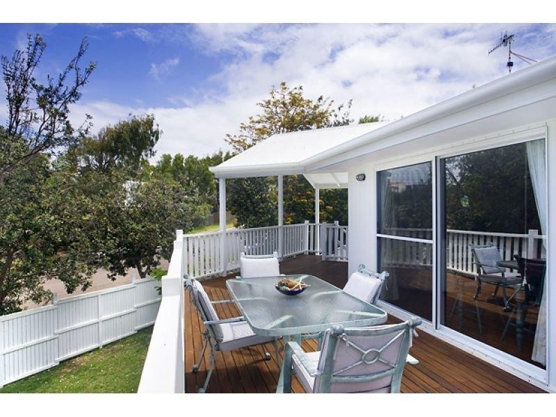 3 Resolute Street, Sunrise Beach QLD 4567