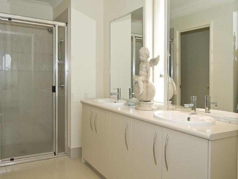 134 The Avenue, Peregian Springs QLD 4573