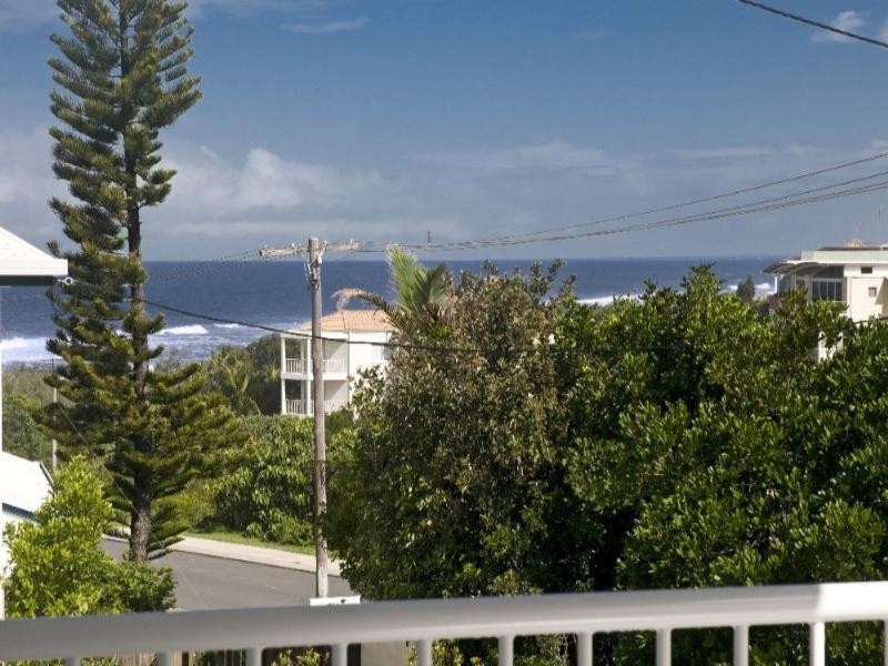 1/8 Sobraon Street, Sunrise Beach QLD 4567