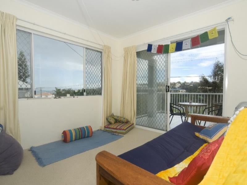 1/8 Sobraon Street, Sunrise Beach QLD 4567