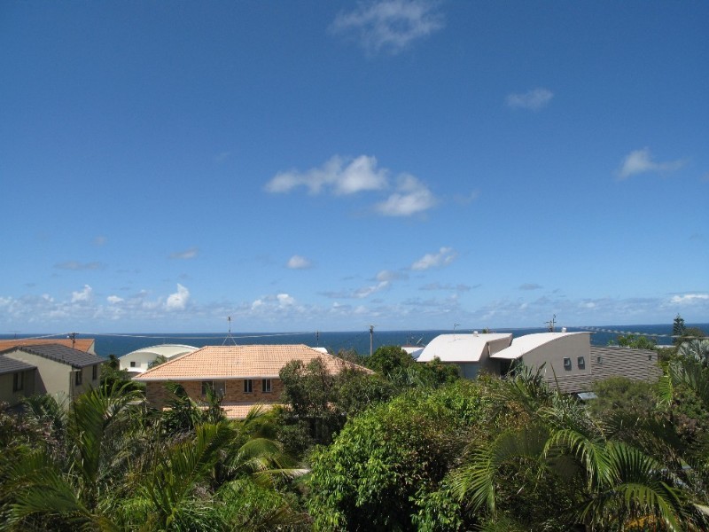 6 Margit Crescent, Sunrise Beach QLD 4567