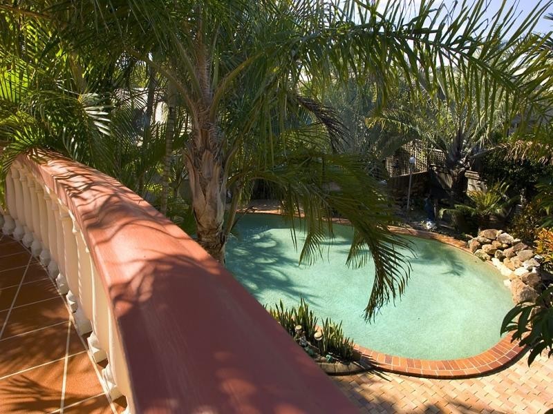 6 Margit Crescent, Sunrise Beach QLD 4567