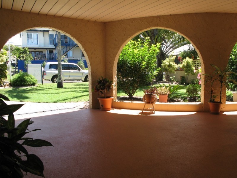 6 Margit Crescent, Sunrise Beach QLD 4567