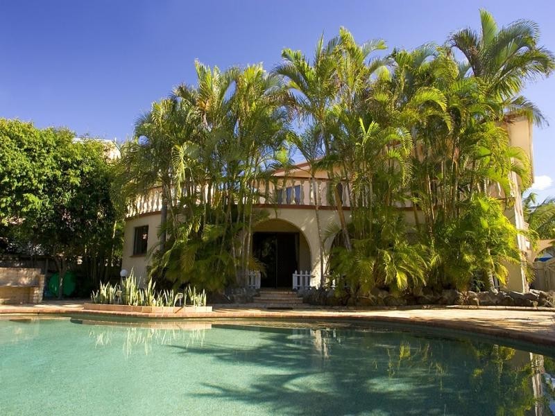 6 Margit Crescent, Sunrise Beach QLD 4567