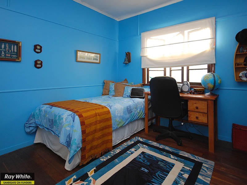 22 Sunday Street, Shorncliffe QLD 4017