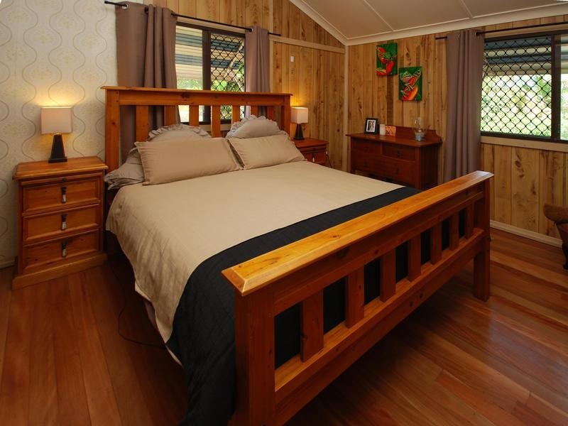 10 Bamford Street, Sandgate QLD 4017