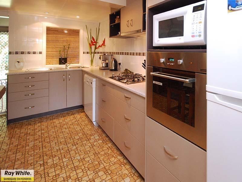 10 Bamford Street, Sandgate QLD 4017