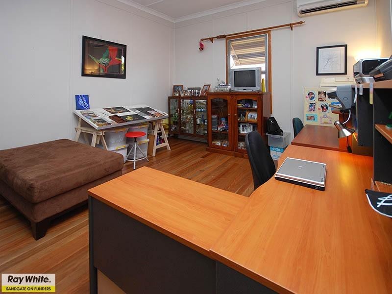 10 Bamford Street, Sandgate QLD 4017