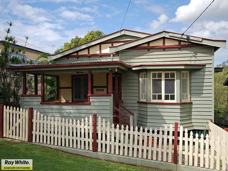 33 Swan Street, Shorncliffe QLD 4017