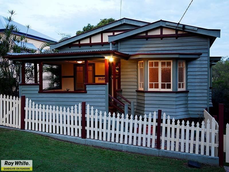 33 Swan Street, Shorncliffe QLD 4017