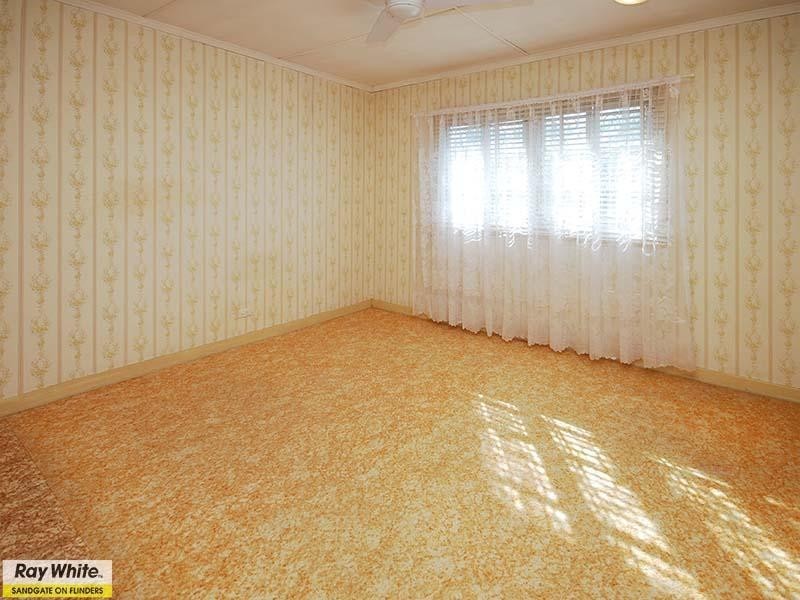 27 Burralong Street, Deagon QLD 4017