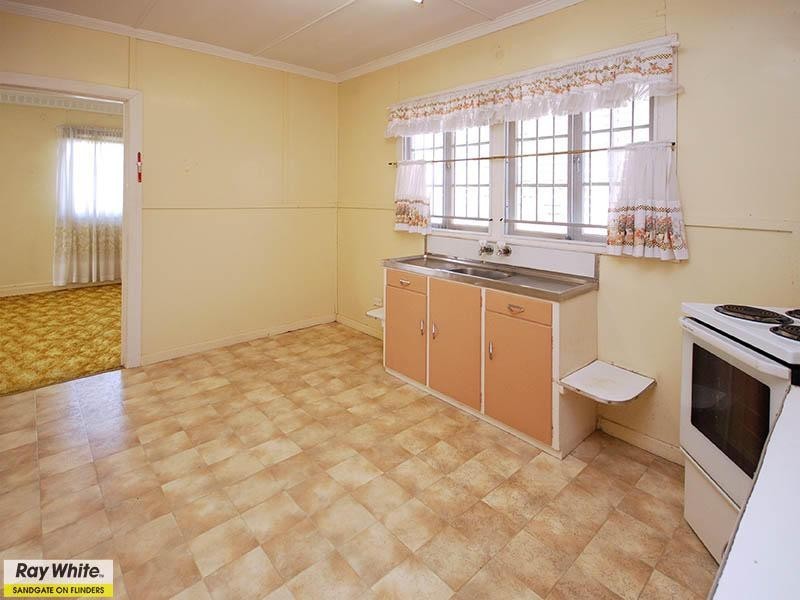 27 Burralong Street, Deagon QLD 4017