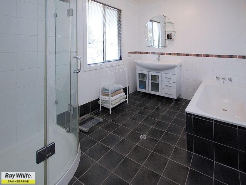 10 Nundah Street, Brighton QLD 4017