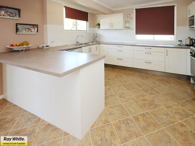 10 Doris Street, Deagon QLD 4017