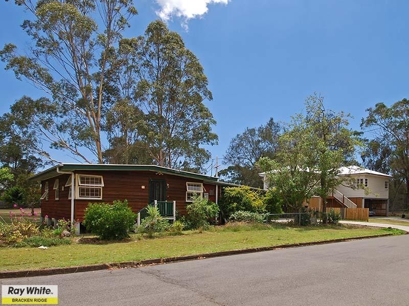 54a & 54b Henderson Road, Deagon QLD 4017