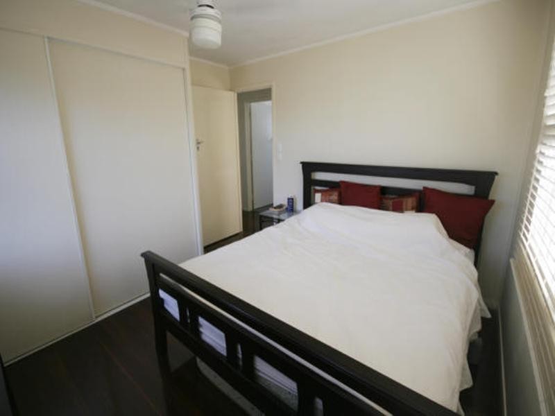 18 Agnew Street, Sandgate QLD 4017