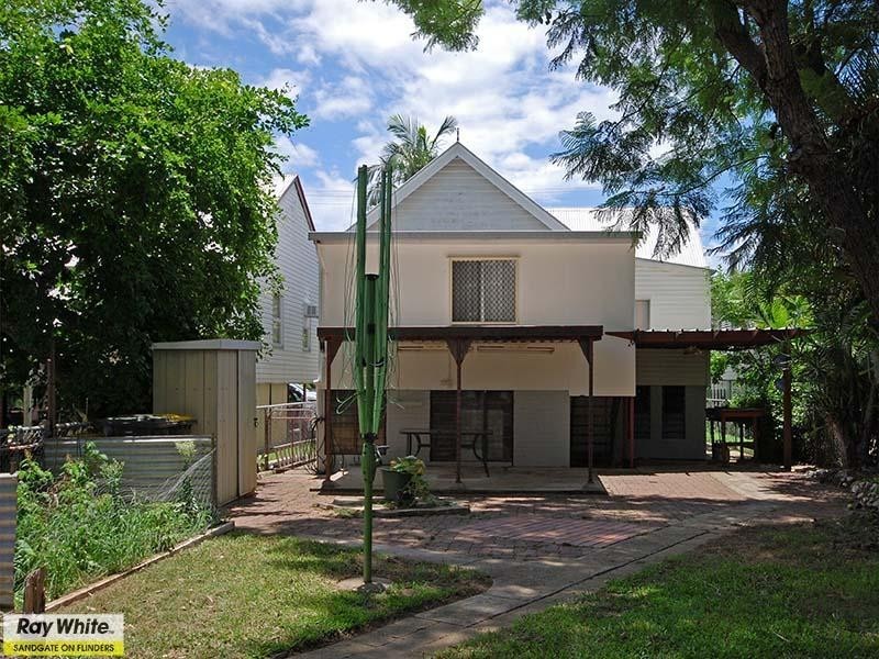 9 Perkins Street, Sandgate QLD 4017