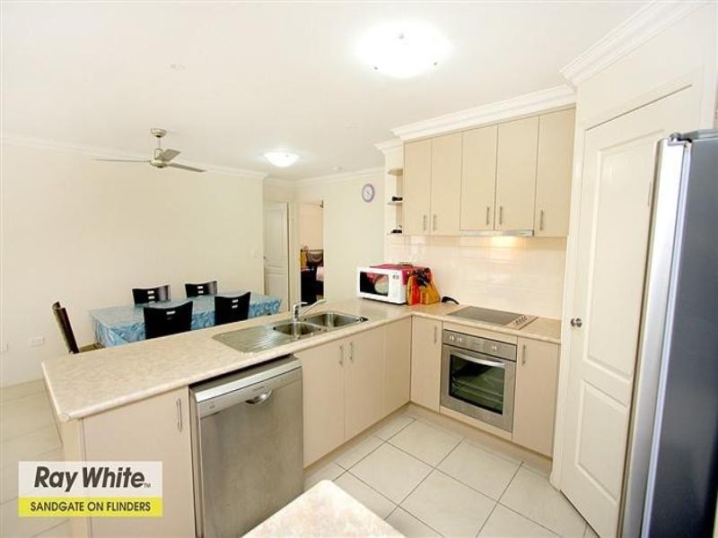 37 Henzell Street, Redcliffe QLD 4020