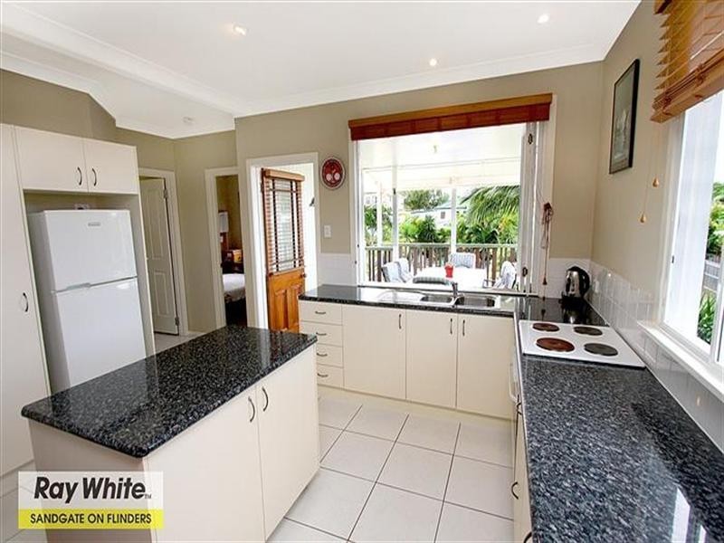 12 Dunne Street, Brighton QLD 4017