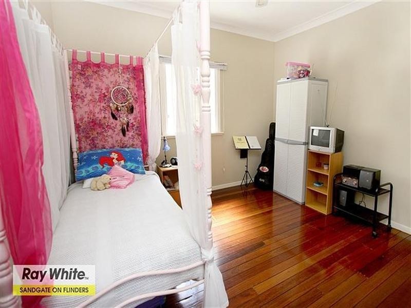 12 Dunne Street, Brighton QLD 4017