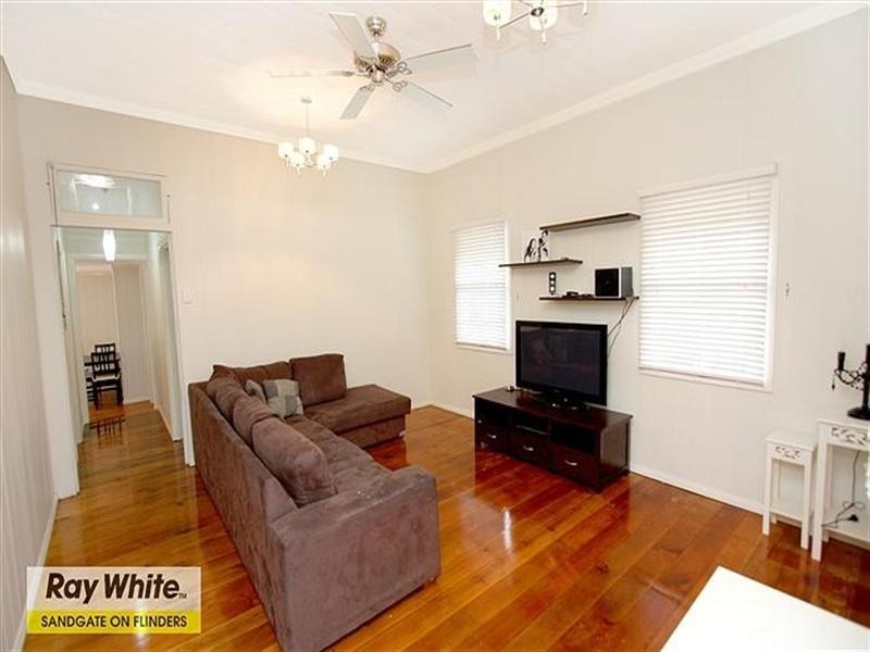 112 Friday Street, Shorncliffe QLD 4017