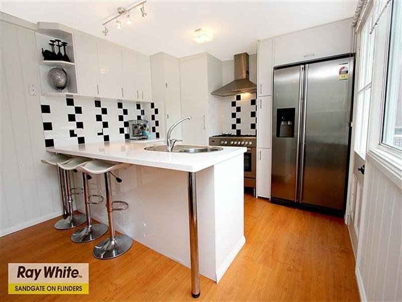 112 Friday Street, Shorncliffe QLD 4017