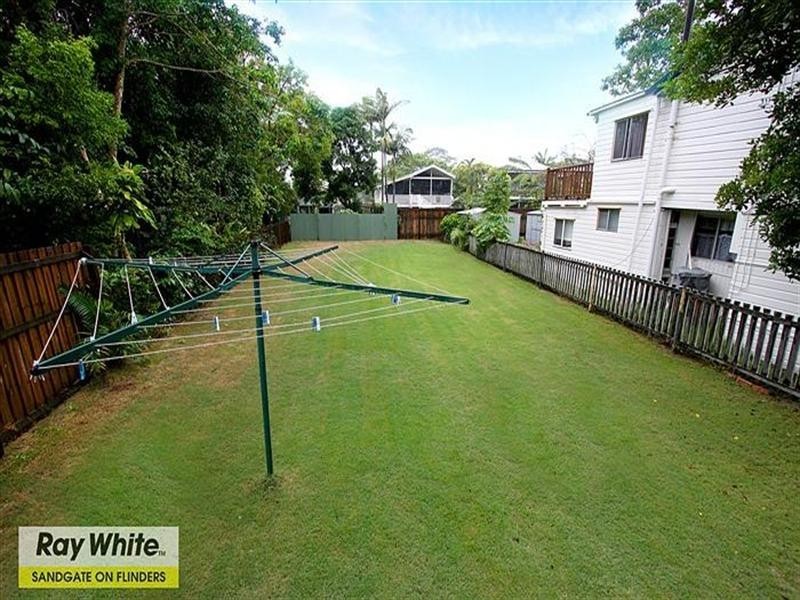 112 Friday Street, Shorncliffe QLD 4017