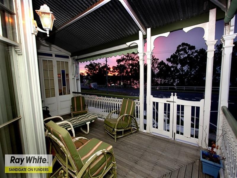 8 Signal Row, Shorncliffe QLD 4017
