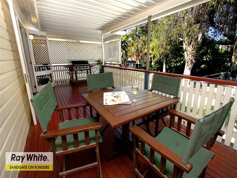 187 Rainbow Street, Sandgate QLD 4017