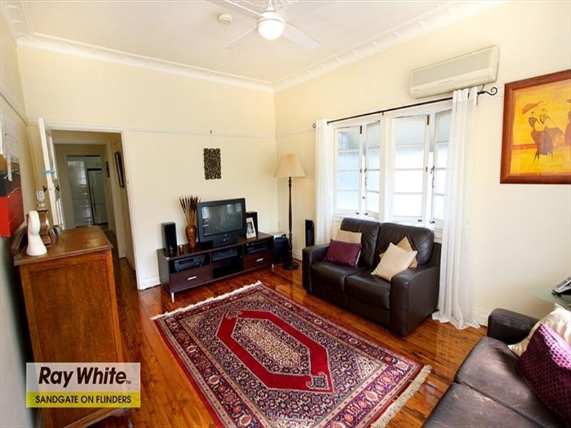 187 Rainbow Street, Sandgate QLD 4017